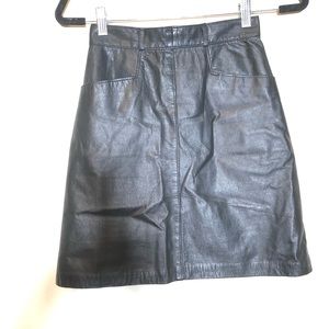 Vintage women’s high waist leather mini skirt smal